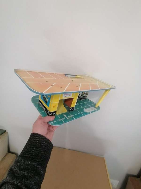 1960's VINTAGE TIN TOY METTOY SHELL FILLING STATION GARAGE RARE