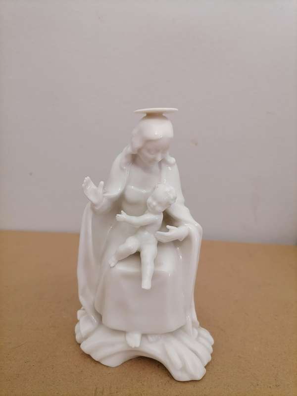 HUTSCHENREUTHER MADONNA & INFANT JESUS WERNER PORCELAIN NATIVITY FIGURINE MINT CONDITION 15 CM