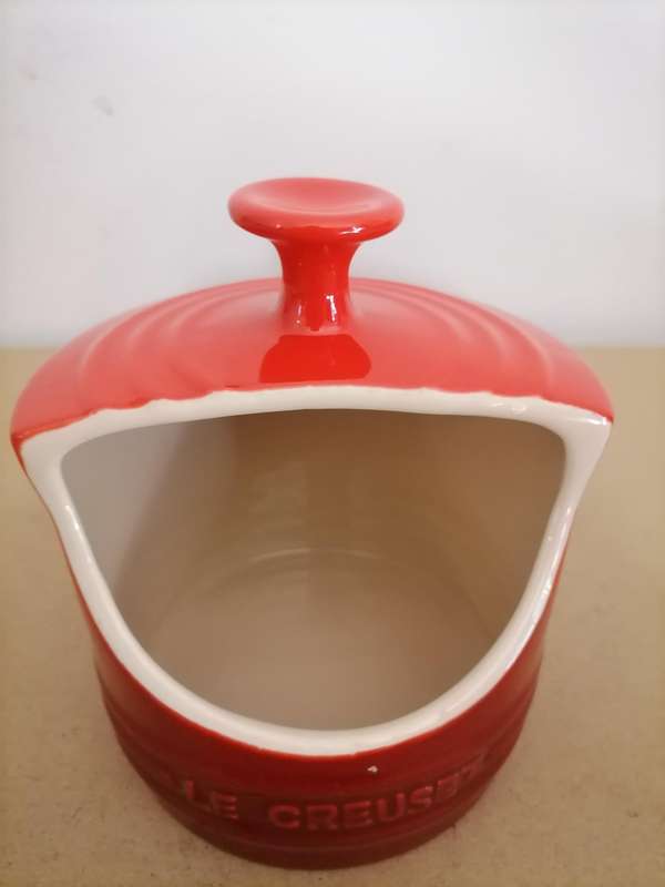 Le Creuset Cerise 17-42 Red Ombre Ceramic Open Salt Keeper Pig Cellar Crock - JUST LIKE NEW