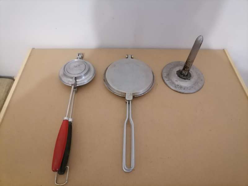 Camping Bundle - Vintage Jaffle Maker - Waffle Maker & Hot Doggie Roll maker - CAMPING OR GAS