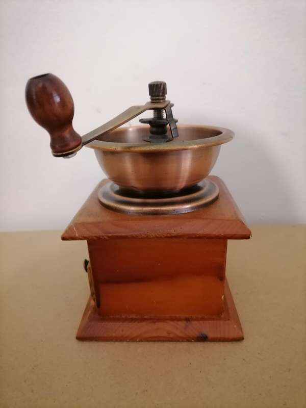 Vintage Cafe Coffee Grinder - 100% WORKING