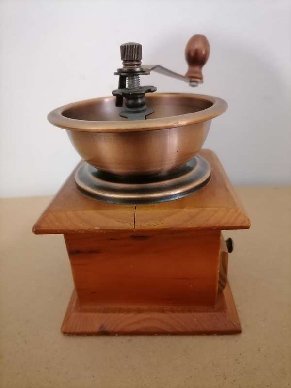 Vintage Cafe Coffee Grinder - 100% WORKING