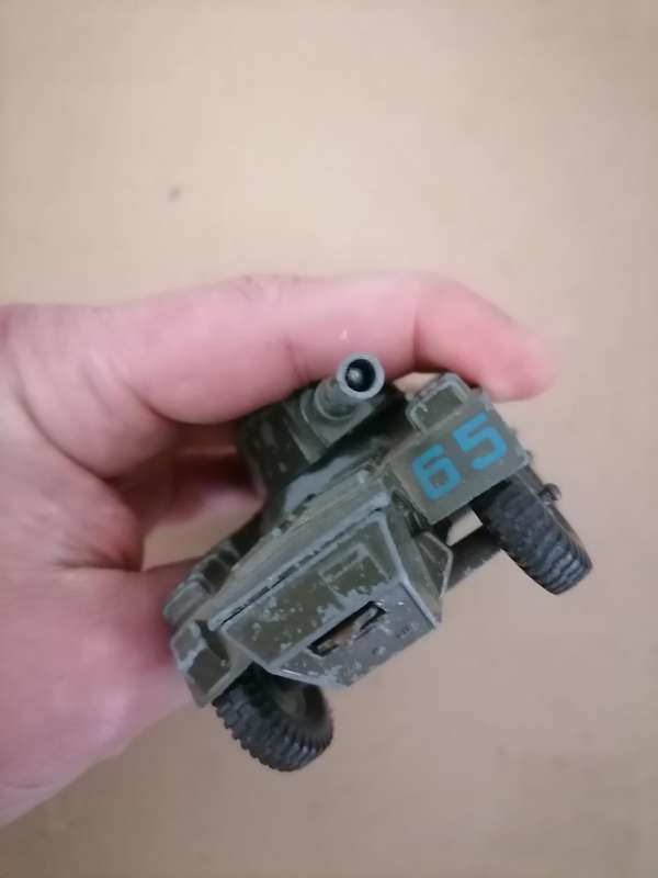 Die-cast combat tank with shooting turret - 100% WORKING