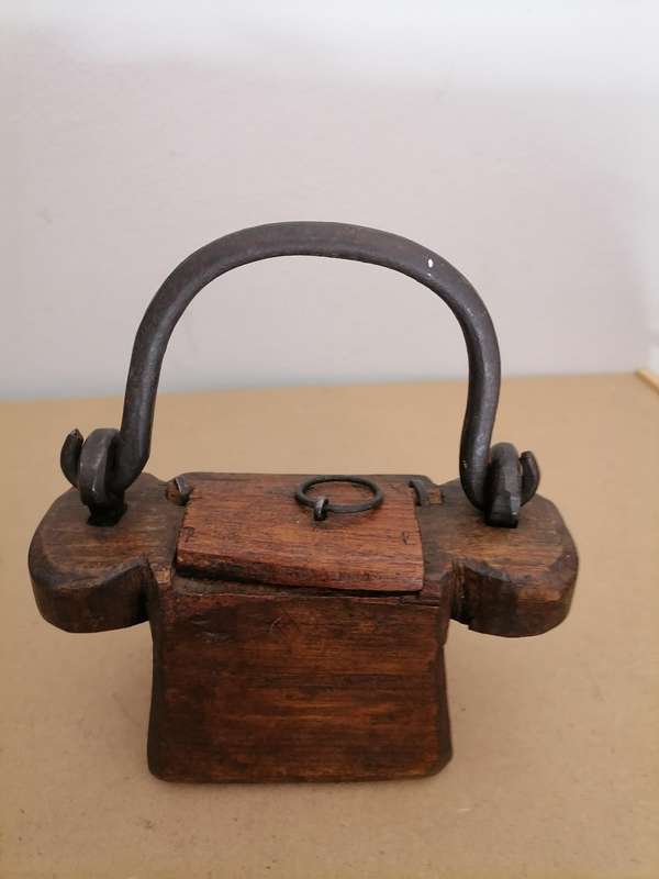 ANTIQUE HANDMADE WOODEN OIL POT VERY RARE