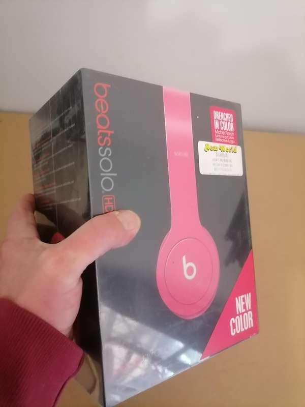 Beats by Dre HD headphones PINK - BRAND NEW