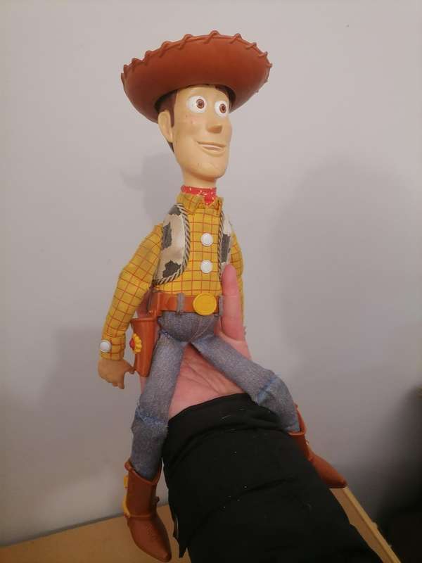 Vintage Disney Store London Toy Story Woody 41 CM Pull String Talking Doll Figure