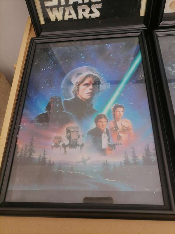 MASSIVE ORIGINAL STAR WARS BUNDEL - 1 Bladebuilders Force Master Lightsaber MULTI-COLORED - 6 FRAMED