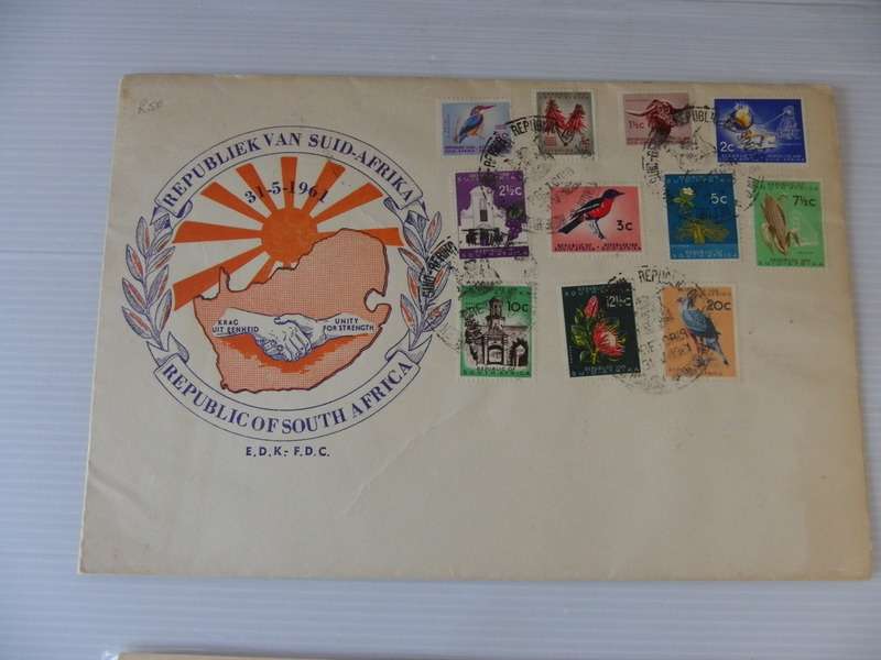 RSA 1st Definitive Series (1961) - SAPO Issued Folder