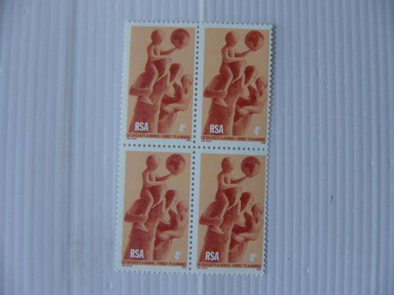 RSA 2.19 (1976) - Family Planning Mint Block of 4 Stamps