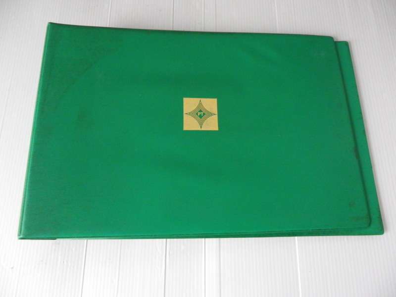 Green Year Pack Album