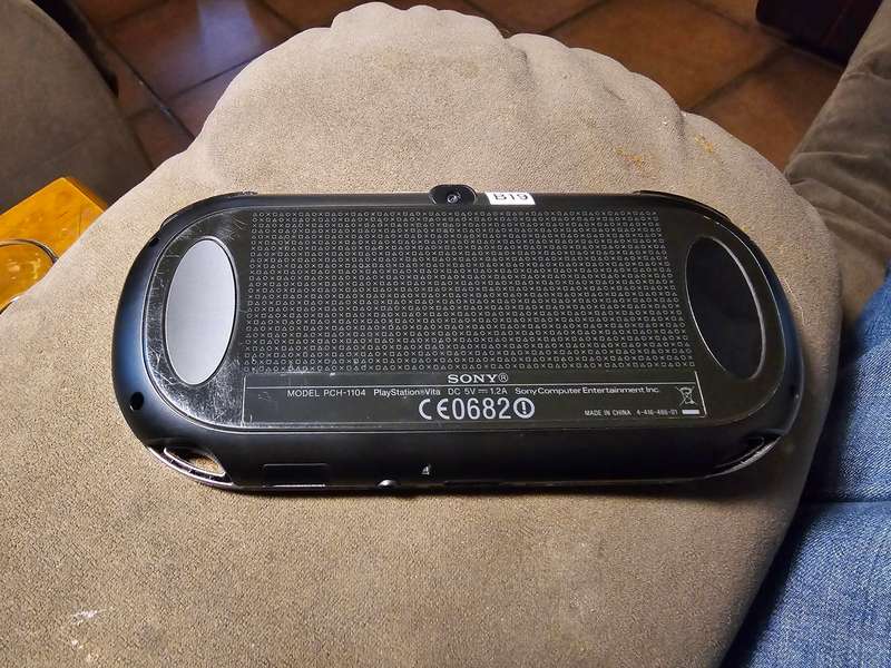 PS VITA PCH-1104 - sold with 128gb psvita pro memory card (adaptor) and charger (B19)