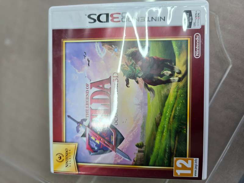 The Legend Of Zelda Ocarina Of Time Nintendo 3DS - Like new (Hardly used/played)