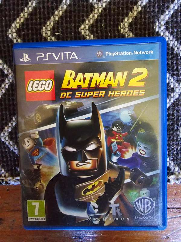PS Vita Lego Batman 2