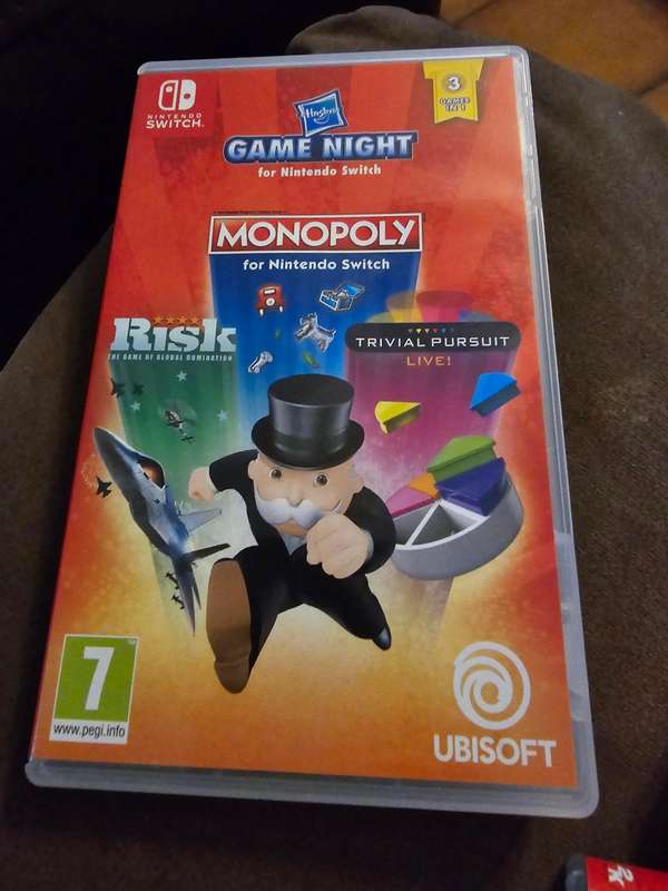 Nintendo Switch - Game Night (Monopoly, Risk and Trivial Pursuit) - Like new