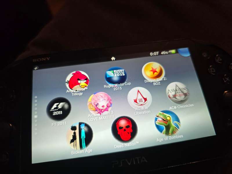 PS Vita 2000 Console - 128gb Memory Card - (B05) good condition - some scuffing on back