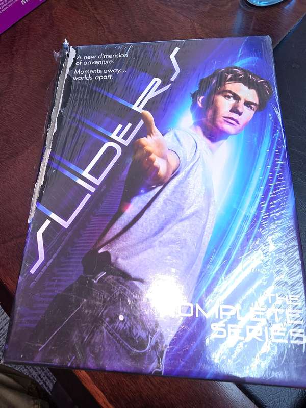 Sliders Boxset - Complete Series Region 1 (outer box damaged)