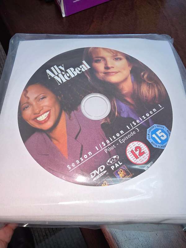 Ally Mcbeal - complete DVD series - discs in sleeves