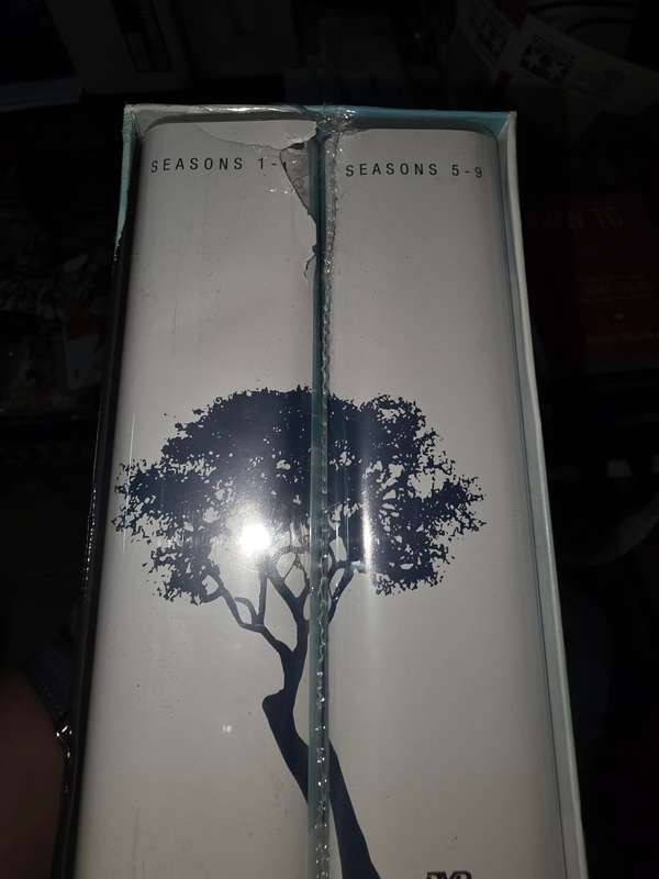 One Tree Hill - Complete Season 1 - 9 Boxset - brand new with slight damage to boxset