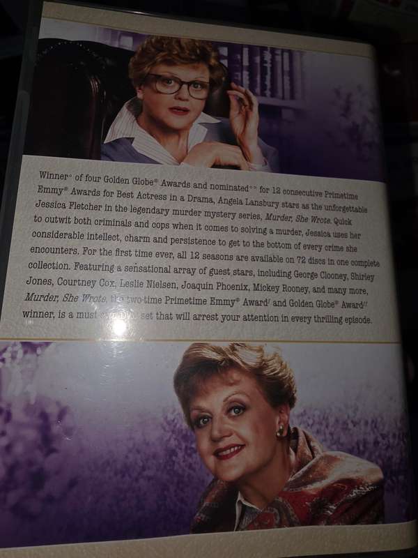 Murder She Wrote - Region 2 - Complete Seasons 1 - 12 (new discs but 2nd box damaged)