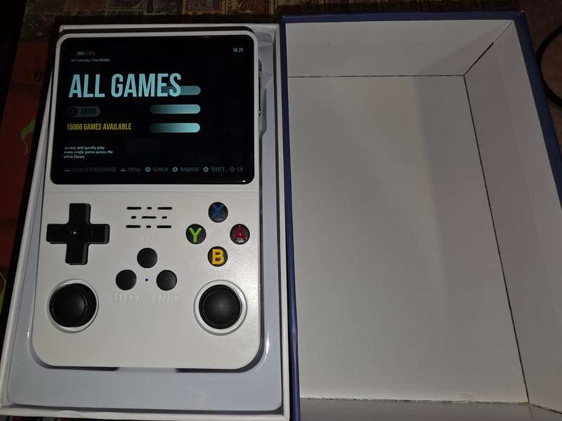 R36s - 64GB Gaming Console - with Retro console emulators and roms (white)