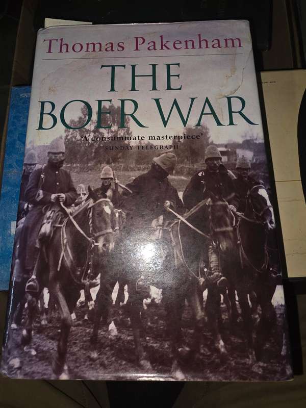 The Boer War - by Thomas Pakenham