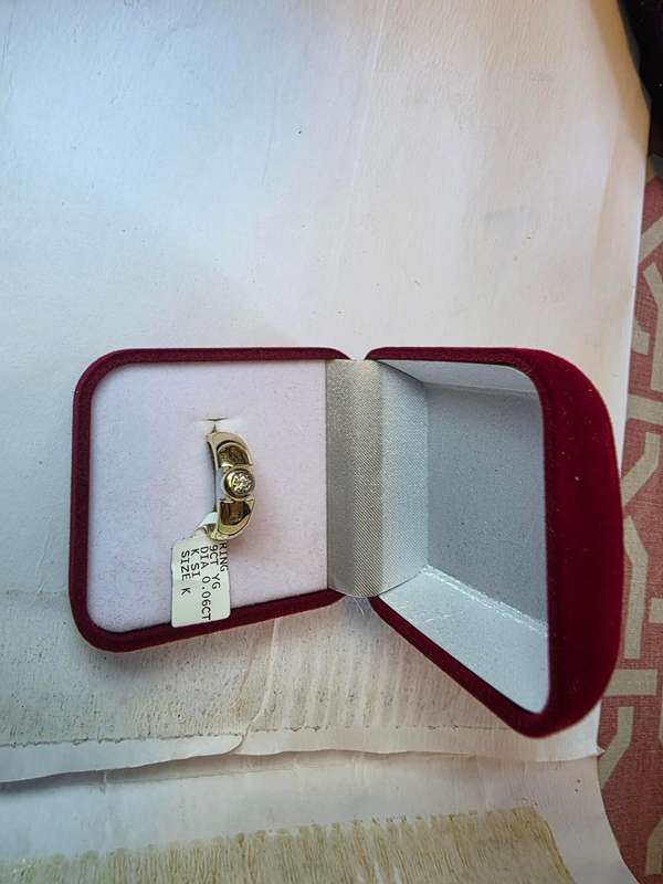 9ct Yellow Gold Engagement Ring - [Appraisal Value R 9295]