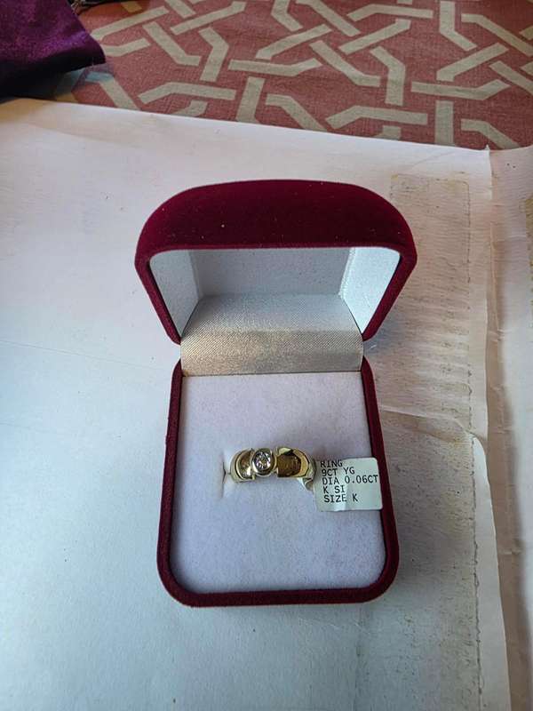 9ct Yellow Gold Engagement Ring - [Appraisal Value R 9295]