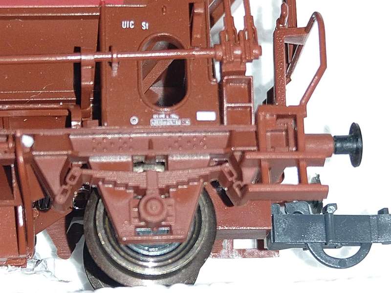 Roco 46132. DB Self-unloading freight wagon