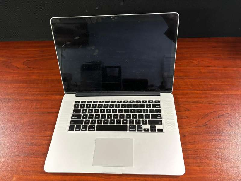 MacBook Pro Late 2015 (untested)