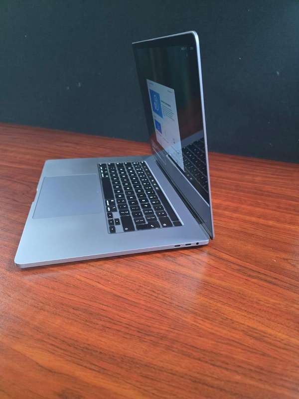 Mac book Pro  A2141