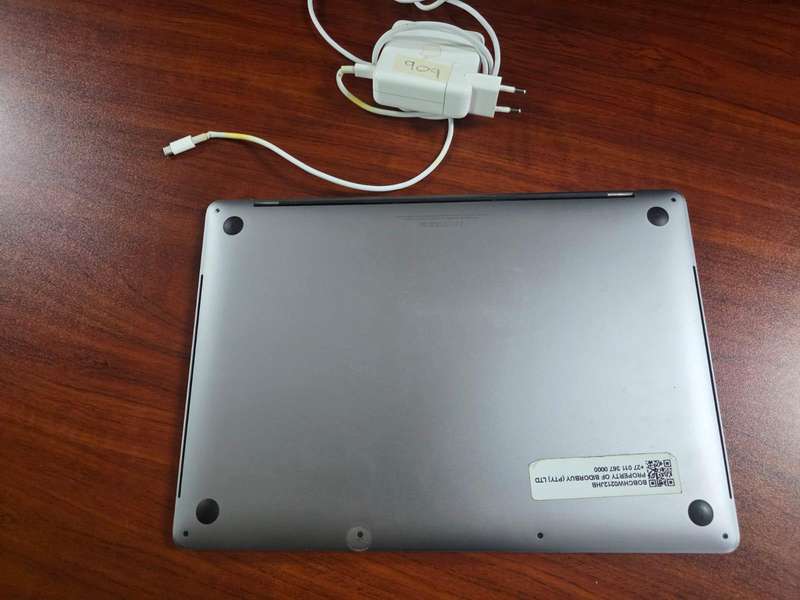 Mac book A1707