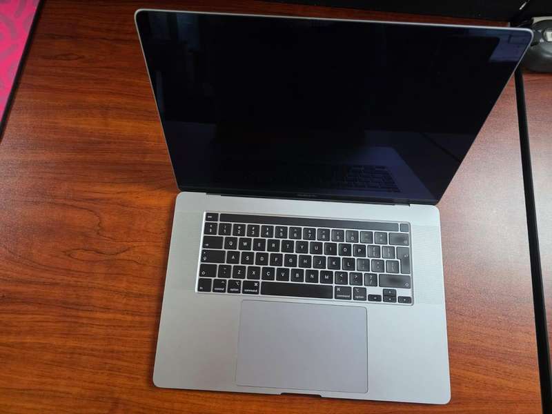 Mac book Pro  A2141