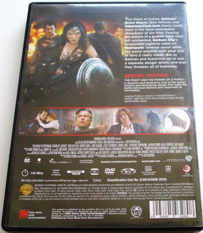 BATMAN VS SUPERMAN Dawn of Justice DVD [BBOX 12]