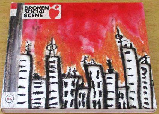 BROKEN SOCIAL SCENE CD [G x 25]