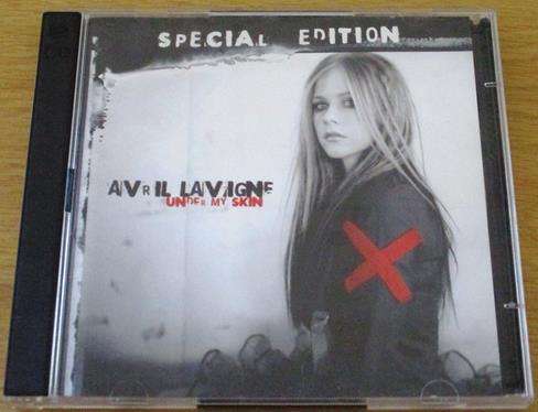 AVRIL LAVIGNE Under My Skin 2xCD [Shelf Z x 1]