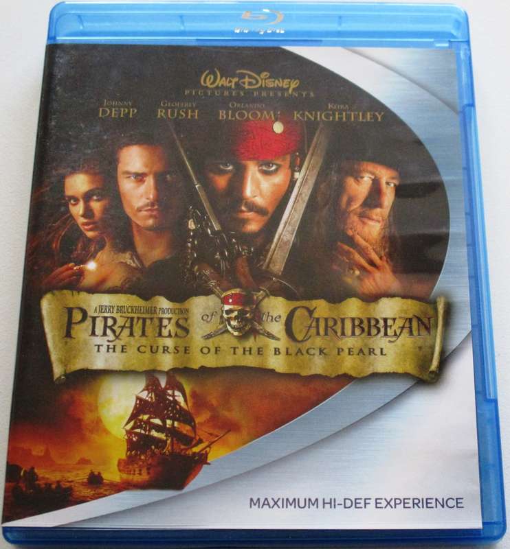 PIRATES OF THE CARIBBEAN The Curse of the Black Pearl Blu Ray [BLU RAY SHELF]