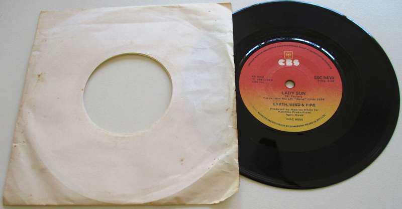 EARTH WIND AND FIRE Lady Sun / Fall in love with me 7" Single Vinyl record