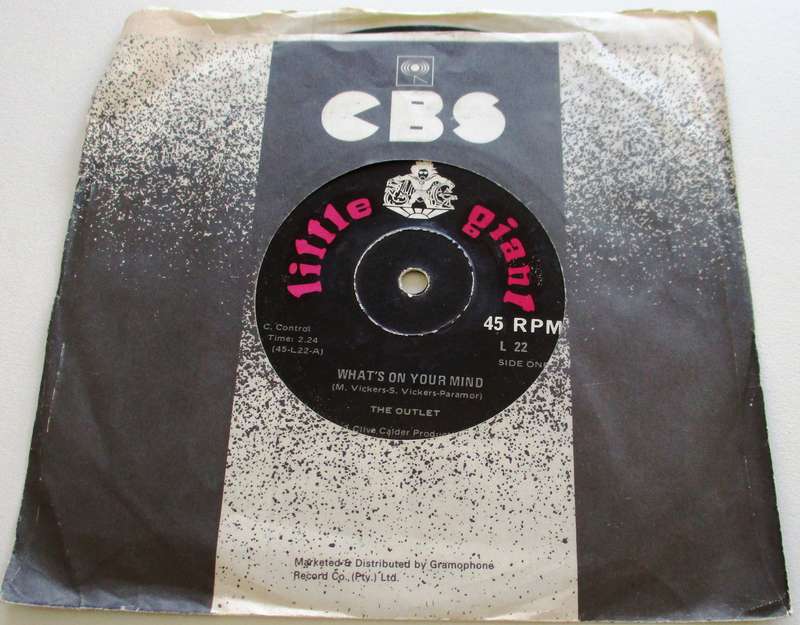 THE OUTLET What's on your Mind 7" Single Vinyl record