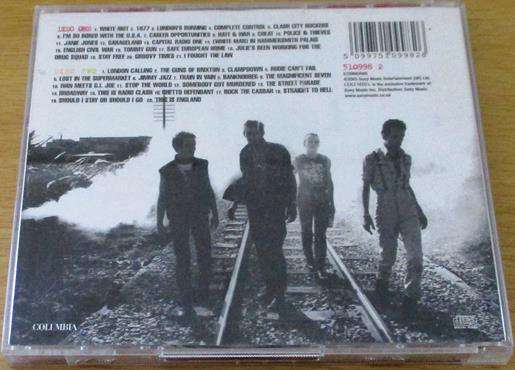 THE CLASH Essential 2xCD