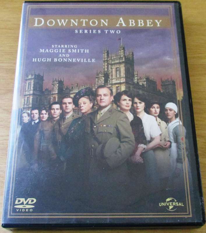 DOWNTOWN ABBEY Series 2 [Box Set Shelf]