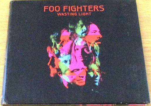 FOO FIGHTERS Wasting Light CD