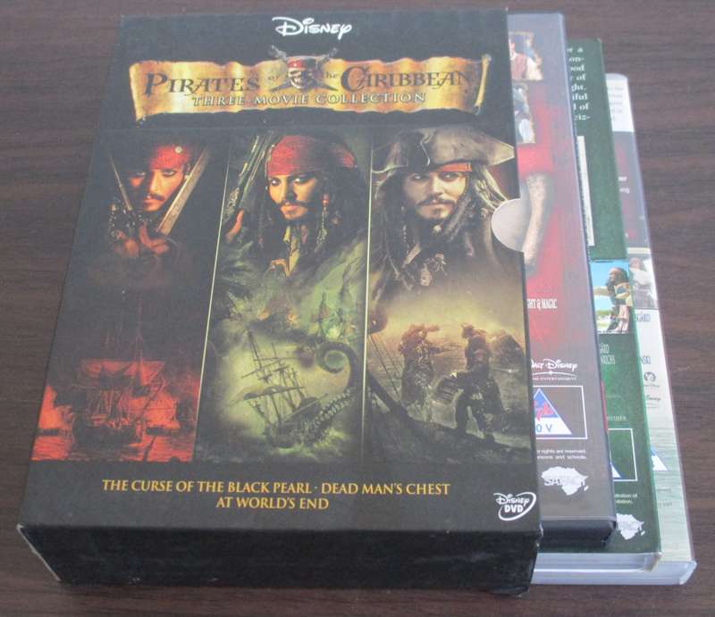 PIRATES OF THE CARIBBEAN Three Movie Collection 3xDVD Embossed BOXSET [BB BOTTOM WHITE SHELF]