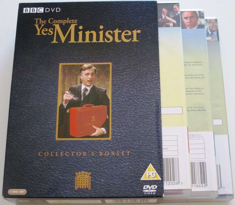 YES MINISTER The Complete Collector's Box Set DVD [BB Shelf 1]