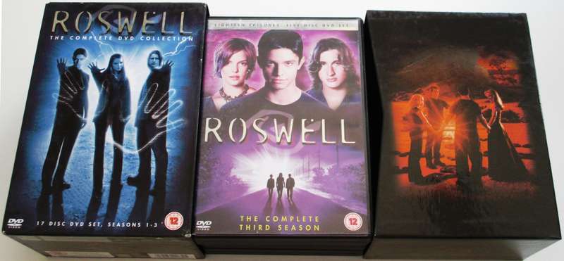 ROSWELL The Complete DVD Collection Season 1-3 DVD Box Set [Box Set shelf]