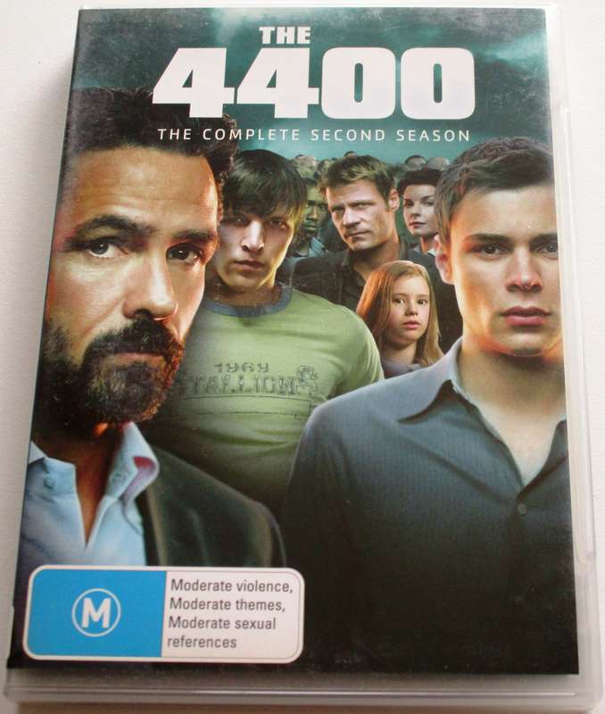 THE 4400 The Complete Season 2 DVD  [Box Set shelf]