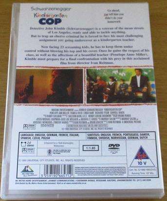 KINDERGARTEN COP Schwarzenegger DVD  [BBOX 6]