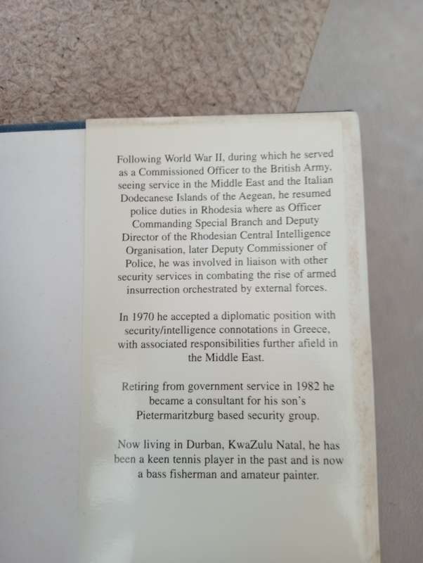 SIGNED BOOKS ON AUCTION TODAY   VERY SCARCE  " OLD RHODESIA`S BRITISH SOUTH AFRICA COMPANY  "    `