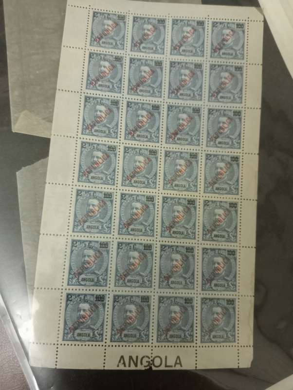 ANGOLA-EARLY VERY SCARCE COMPLETE SHEET OF 28 UMM-ODD MINOR GUM DISTURBANCE  R1800.00 PLUS PLUS