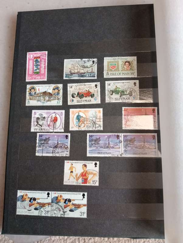 ISLE OF MAN-LARGE COLLECTION IN STOCKBOOK