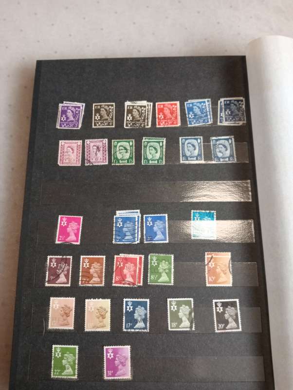 ISLE OF MAN-LARGE COLLECTION IN STOCKBOOK